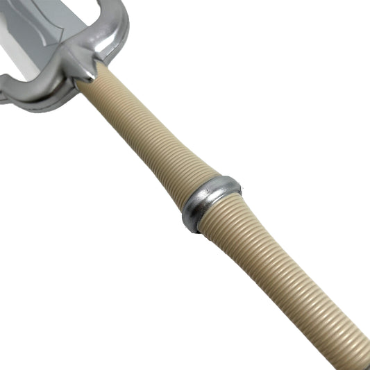 Silver trident handle with ribbed grip- Guild Arms