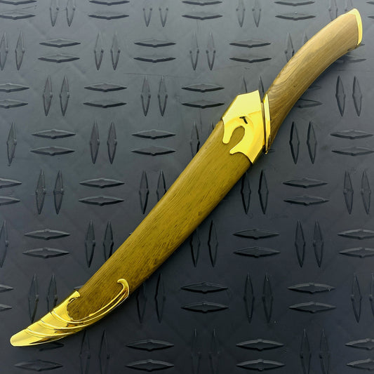 Guild Arms Fantasy Elvish Dagger with a curved blade and golden accents for collectors and fans