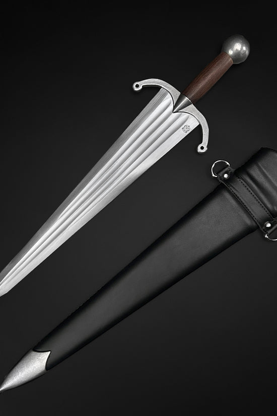 Knight's Collection Hand-Forged Medieval Cinquedea Dagger