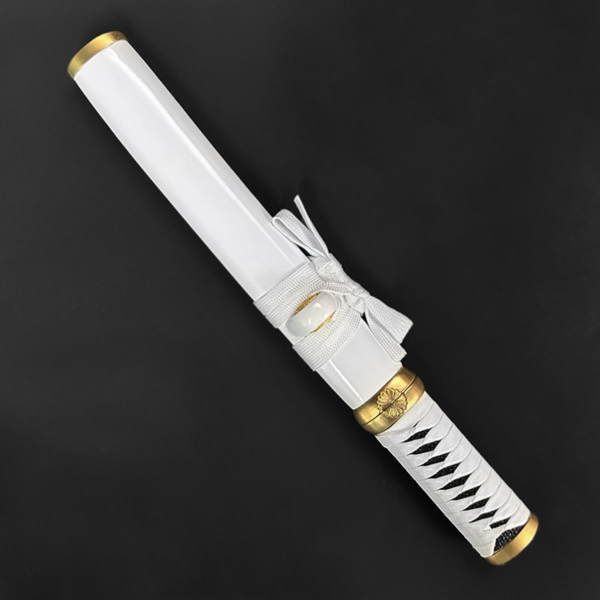 13.75" Hand forged tanto w/ white wood scabbard.