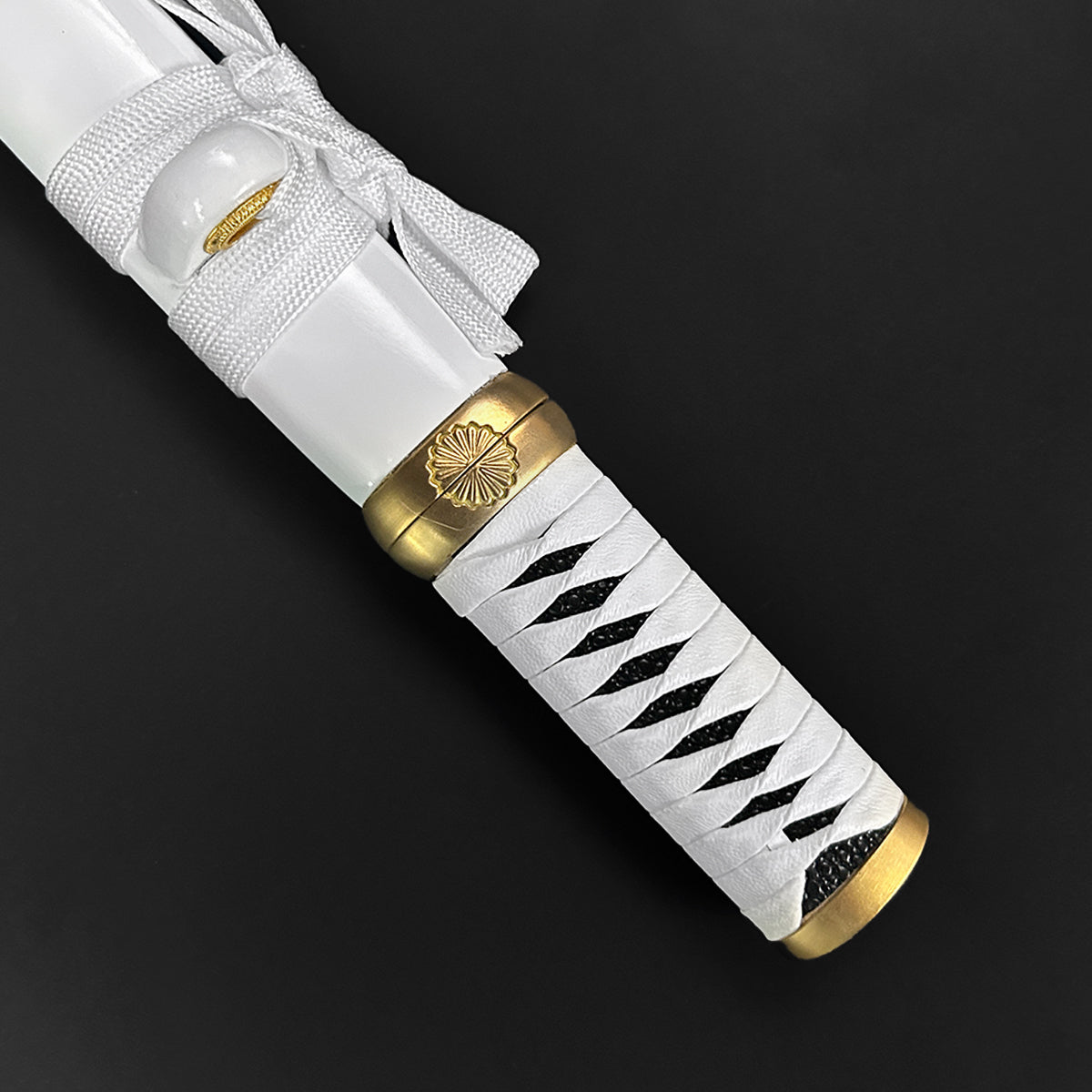 13.75" Hand forged tanto w/ white wood scabbard.