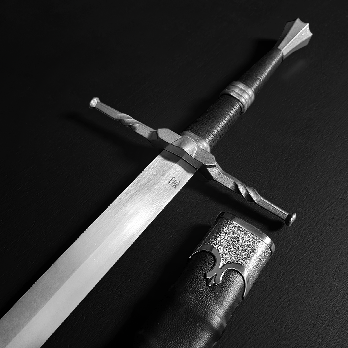 Knight's Collection Elite - 47" Hand-Forged Medieval Sword
