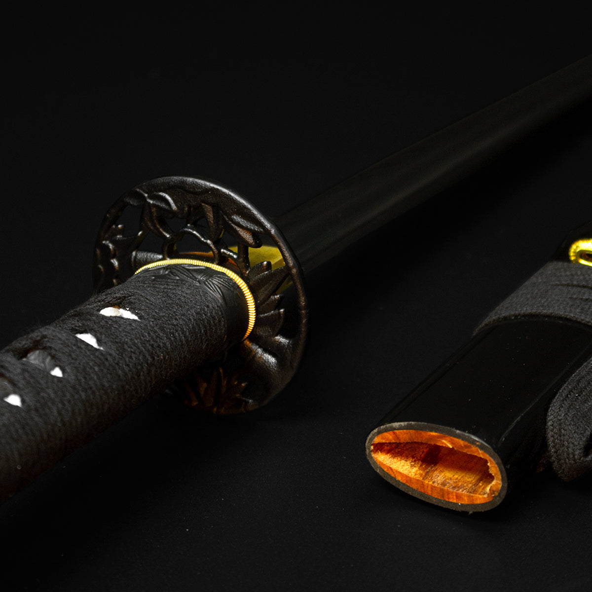 Black katana and scabbard- Guild Arms.