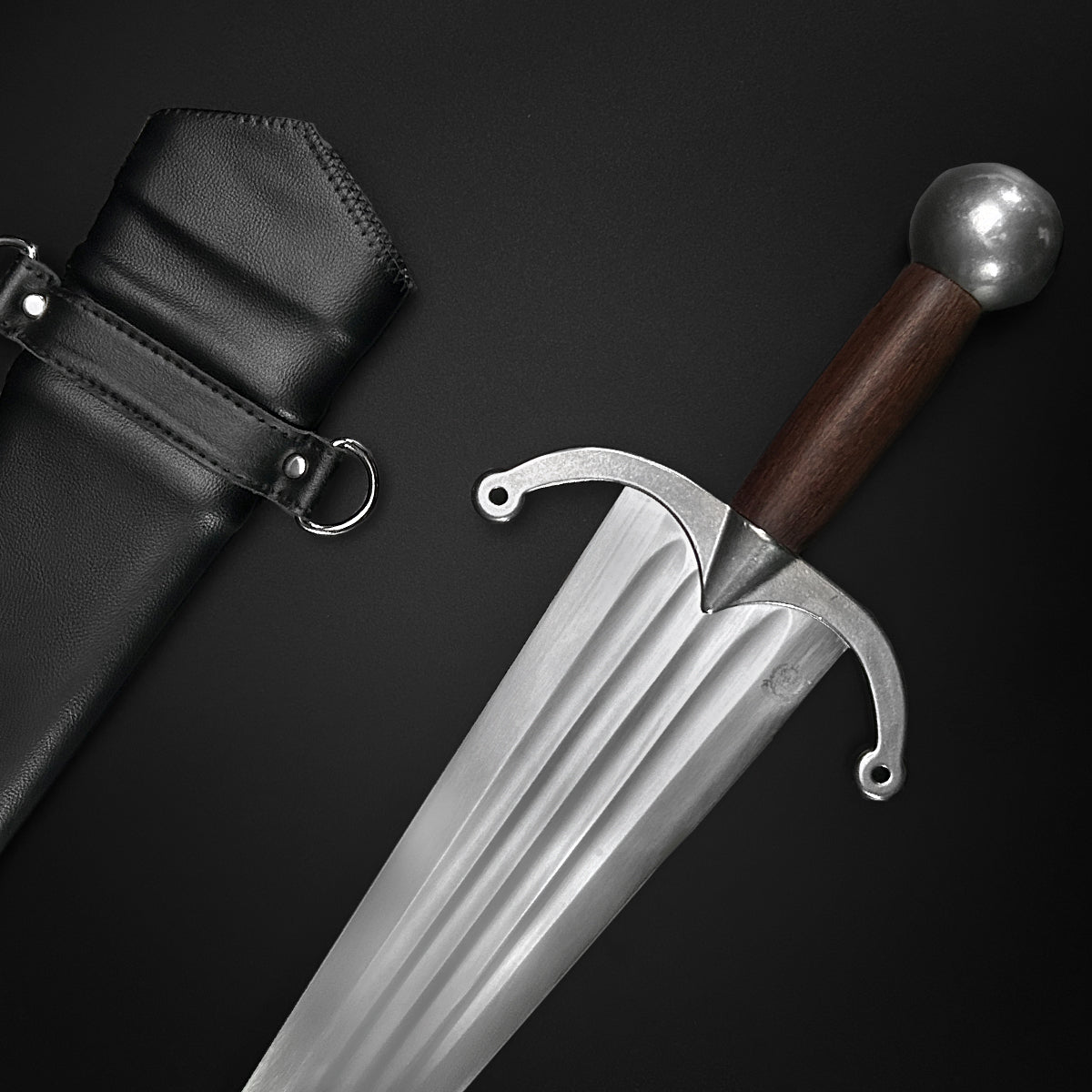 Knight's Collection Hand-Forged Medieval Cinquedea Dagger