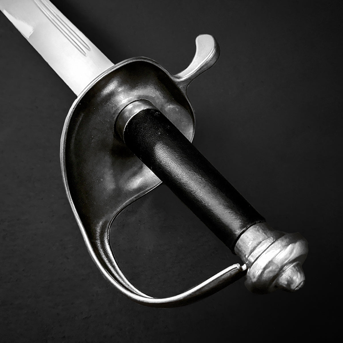 Knight's Collection Elite Hand-Forged Battle-Ready Pirate Cutlass