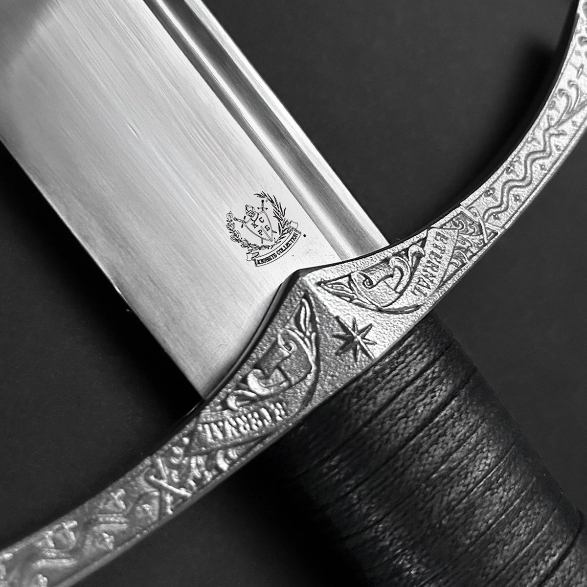 Knight's Collection - Hand-Forged Medieval Falchion Sword