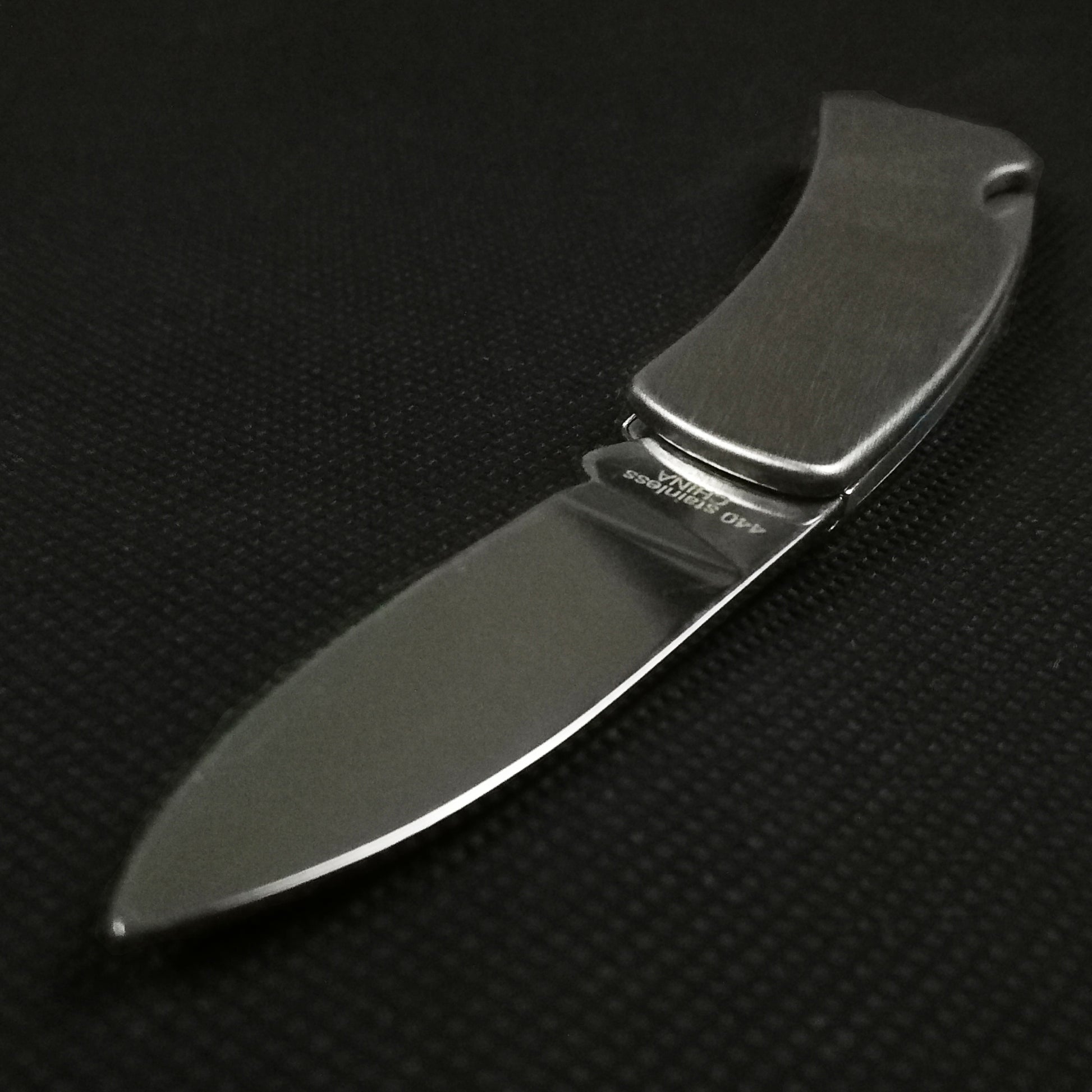 2 1/4" Plain Blade, with Metal Handle Silver