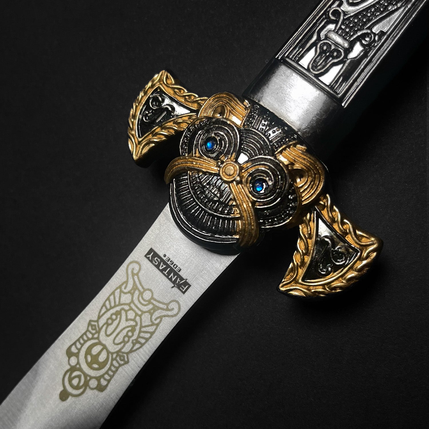 14" Roman Dagger Blue and Gold Details