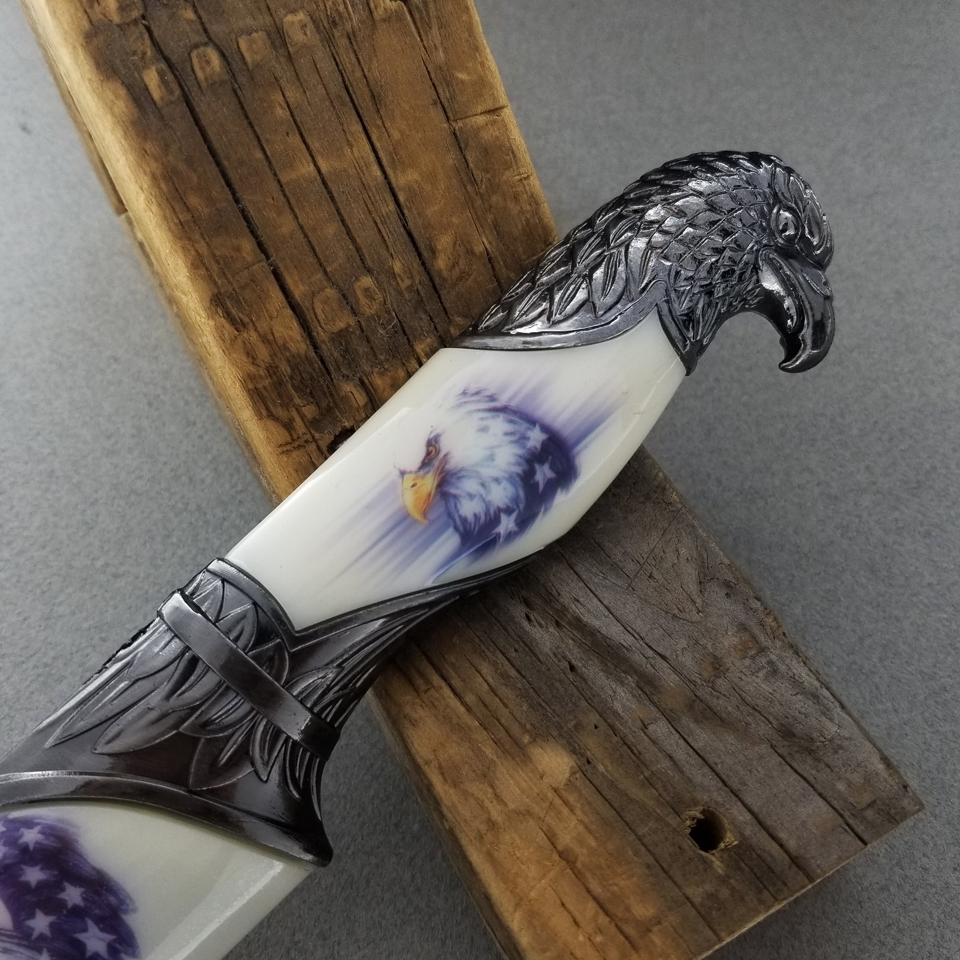 13 1/2" Fantasy dagger with white scabbard