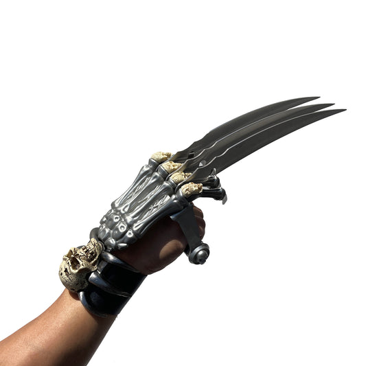 17" Metal Skeleton Hand Claw