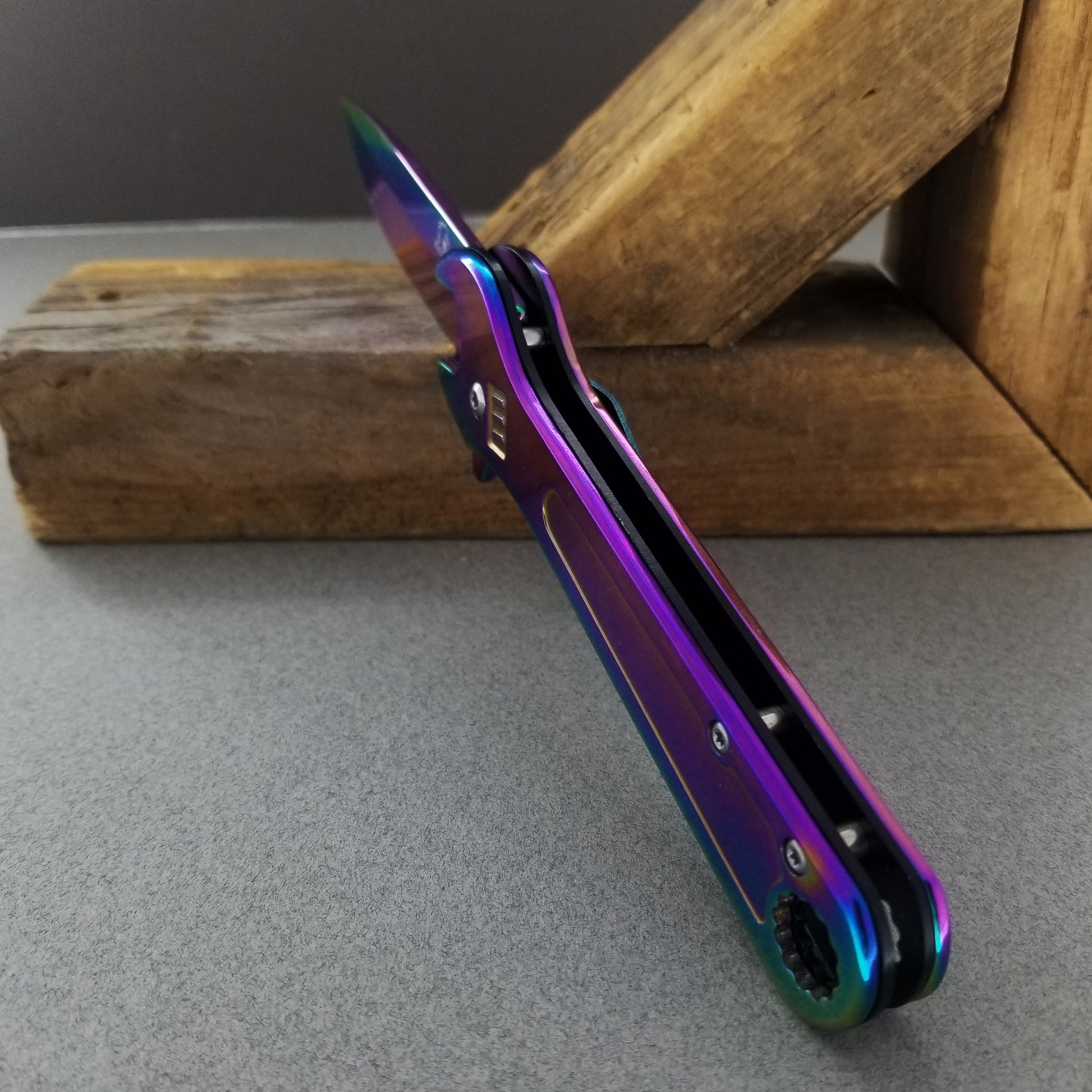 Falcon Multitool - Knife in Pocket for Everyday Use