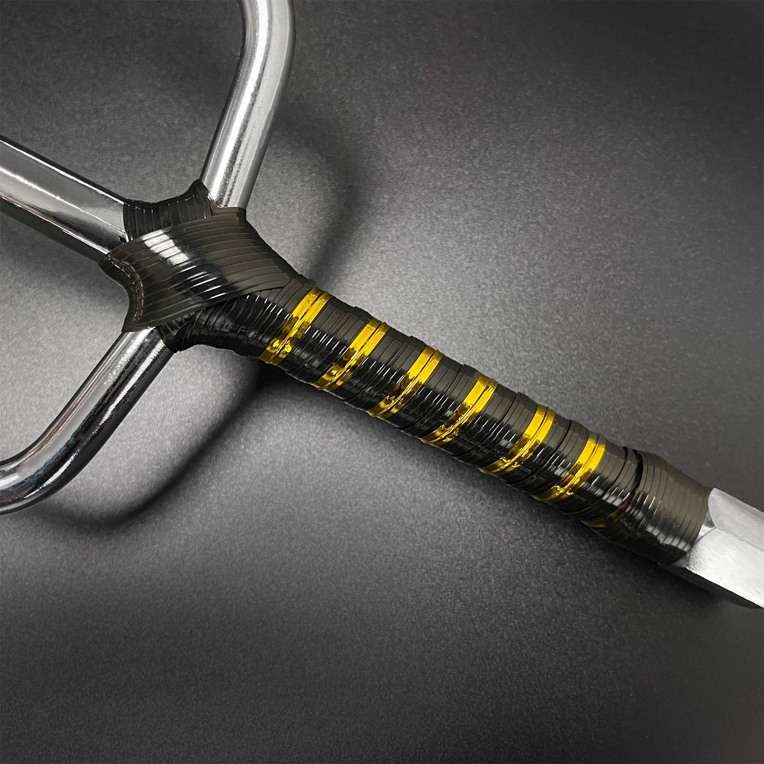 18" Chrome Sai