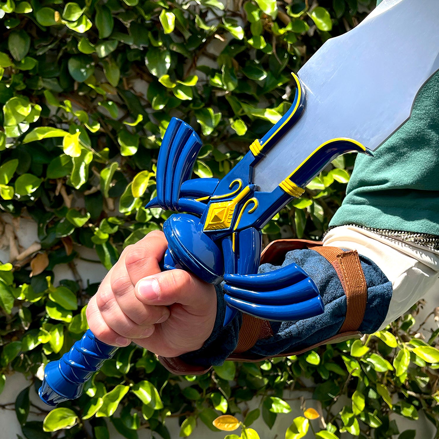 37" Blue Fantasy Sword with Plaque