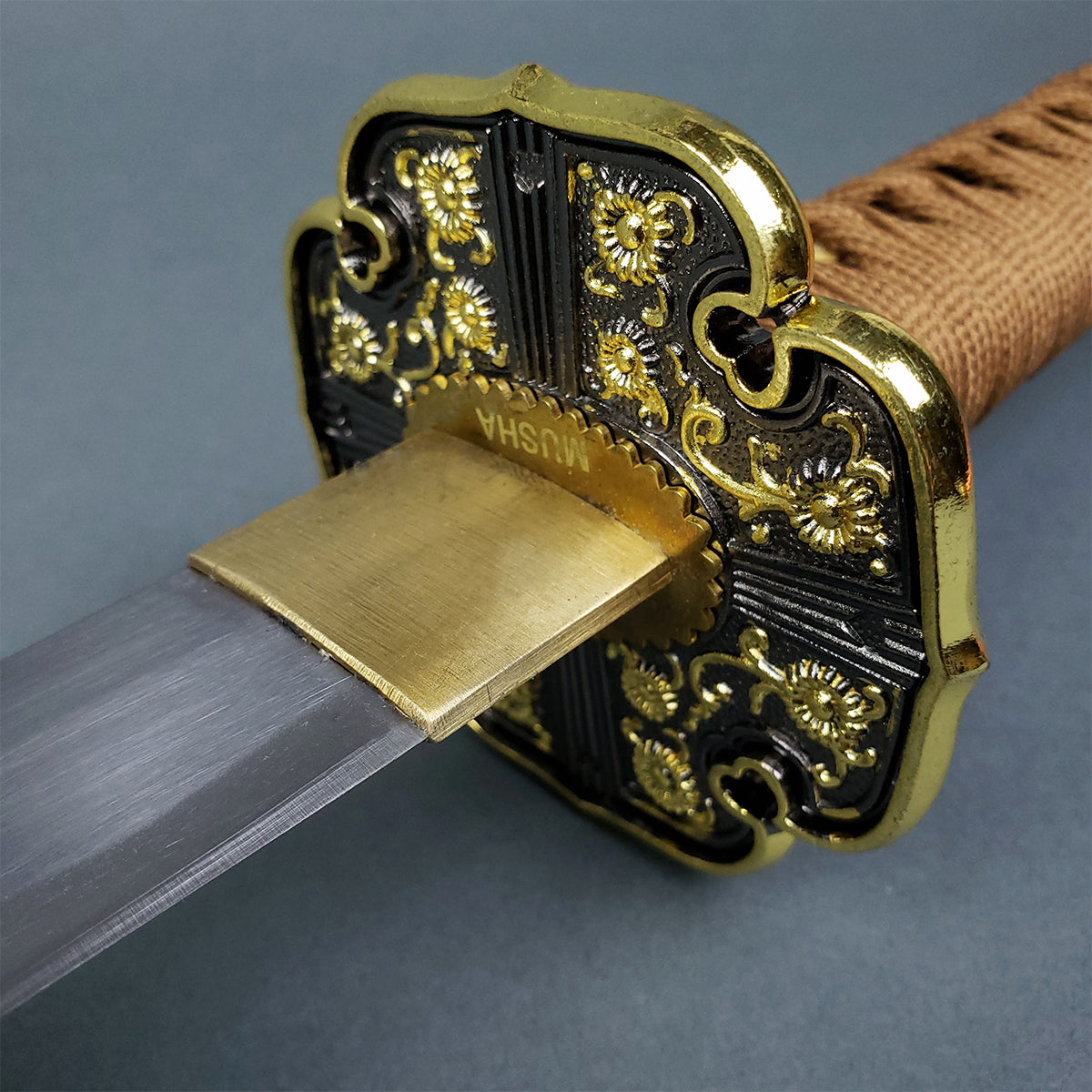 Musha Ceremonia Jintachi Katana (Gold)