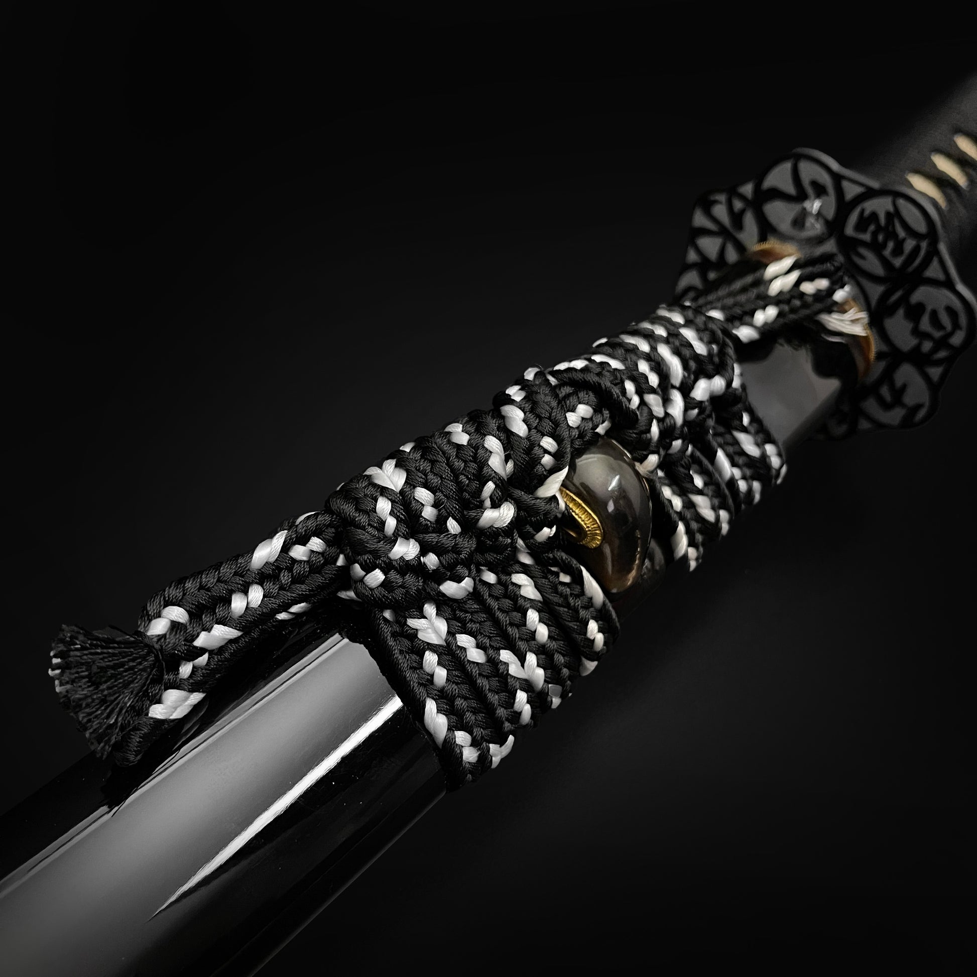 Black and white katana sageo- Guild Arms.