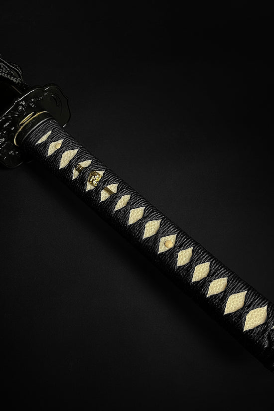 Black traditional Japanese katana hilt- Guild Arms.
