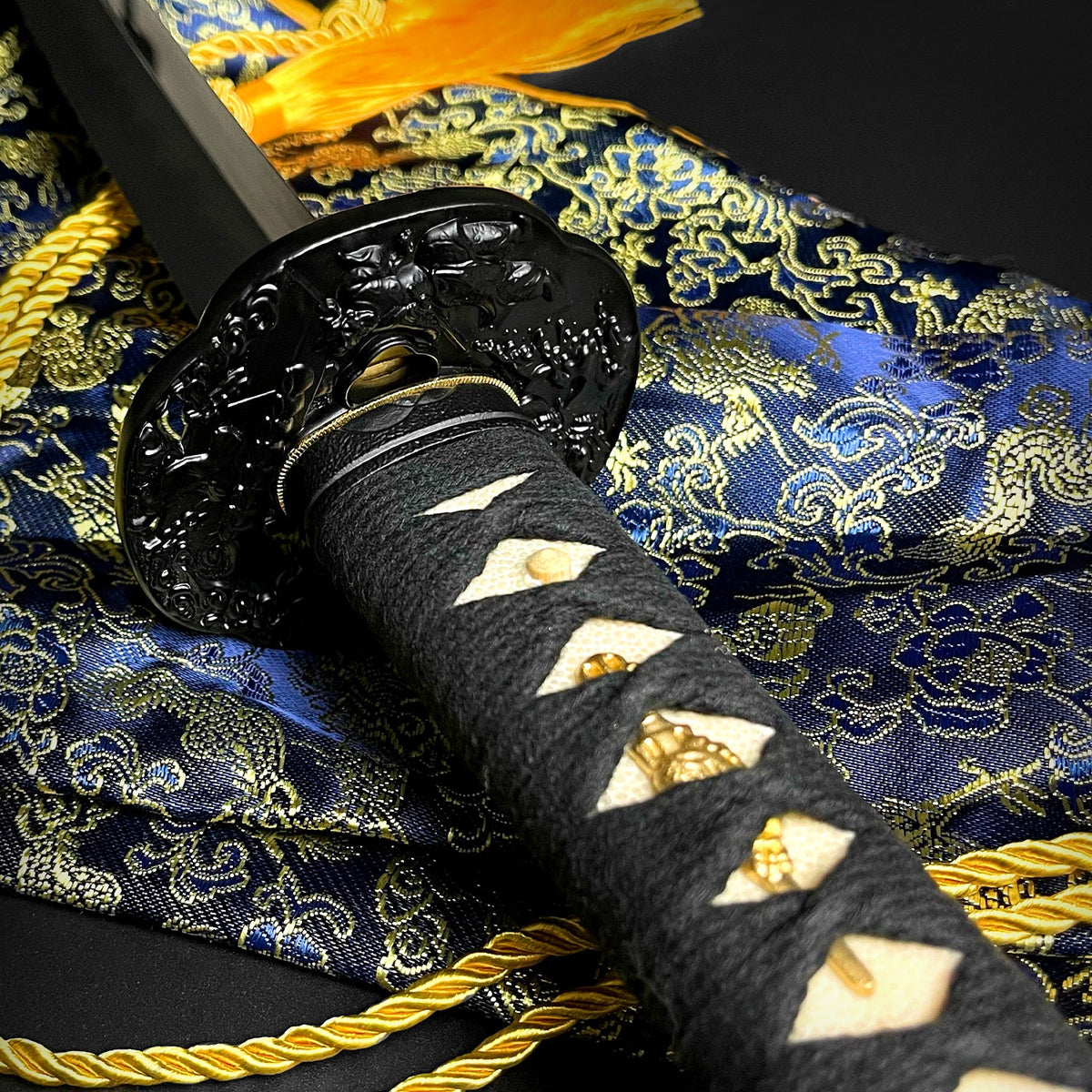 Musashi Swords Musashi Gold Collection: “Yamata no Orochi” Katana