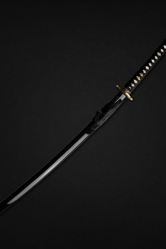 A black Japanese katana sword - Guild Arms.