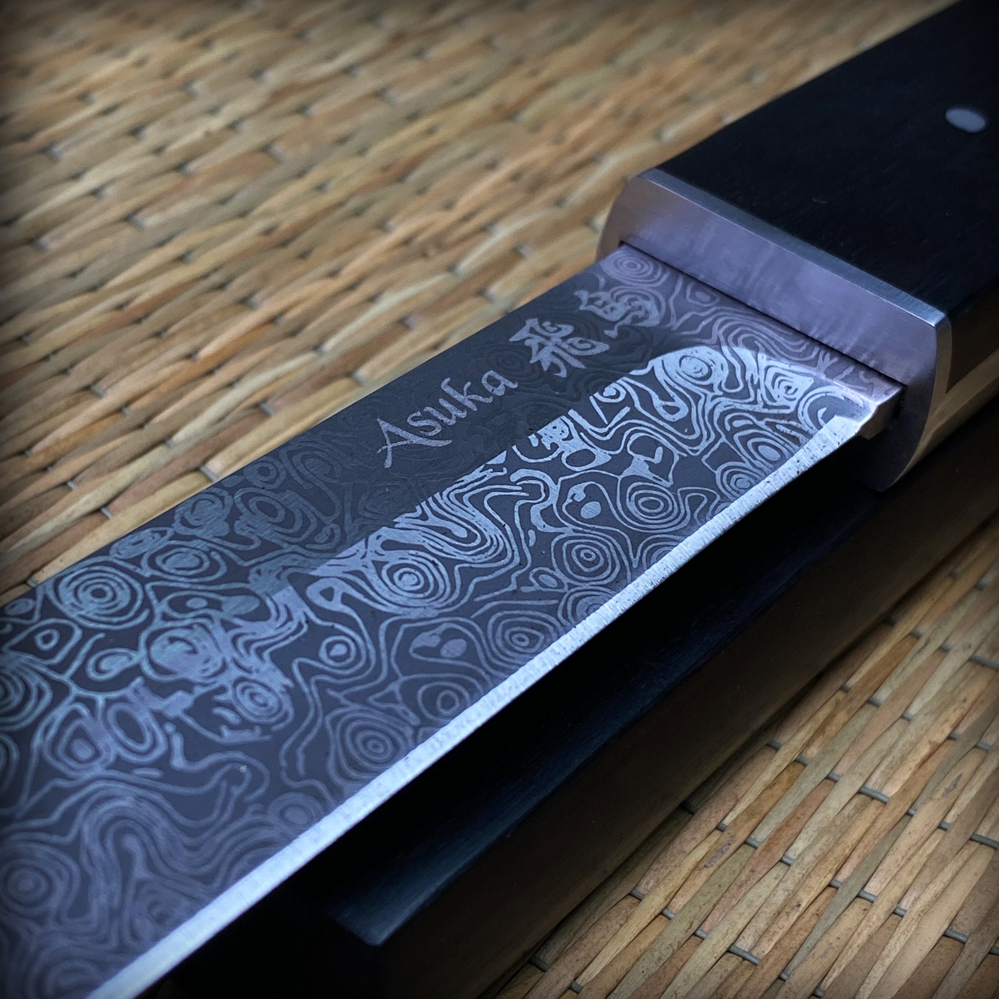 Asuka Suterusu Modern Tanto Knife with Intricate Damascus Pattern on the Blade