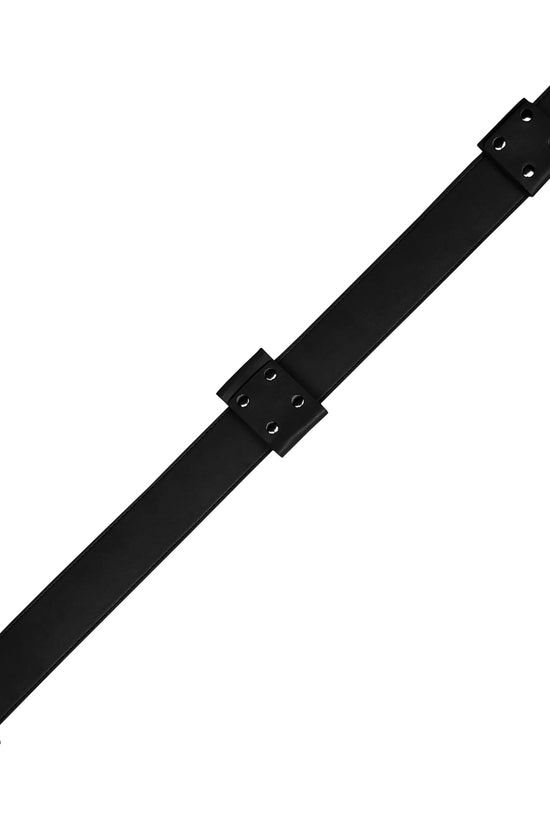 Guild Arms black sword frog holder made from durable leather for secure sword storage