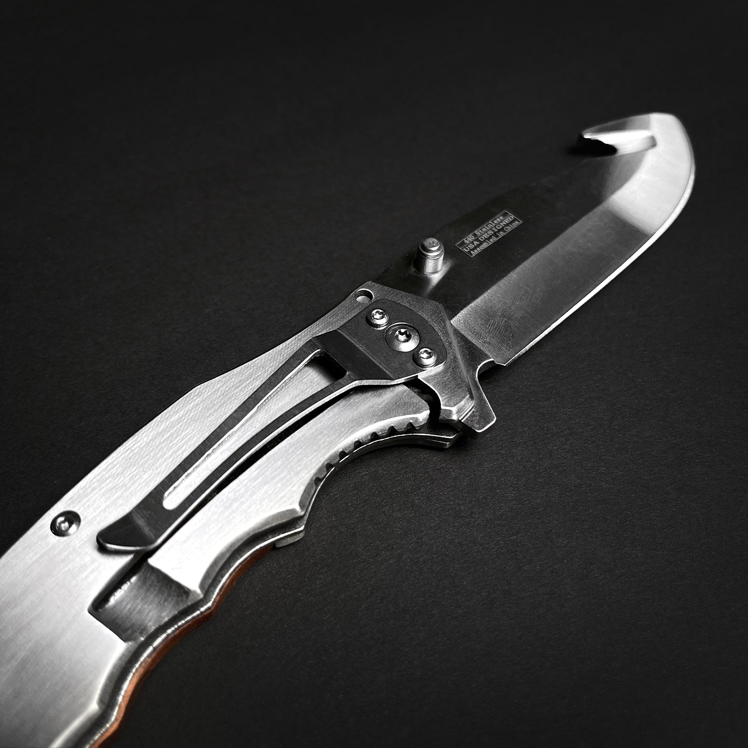 EDC Falcon Wooden Handle Pocket Knives with a sleek stainless steel blade and stylish design
