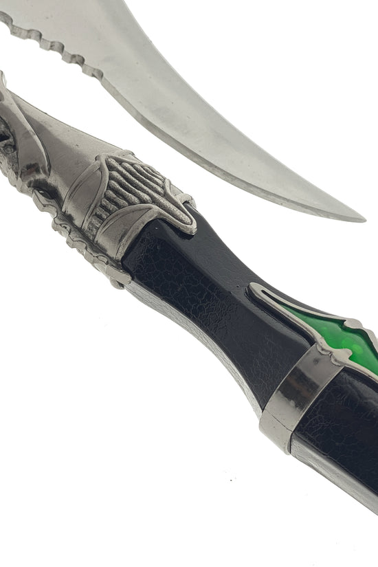 Guild Arms Fantasy Axe with Detachable Claw Dagger featuring intricate design and sharp blade