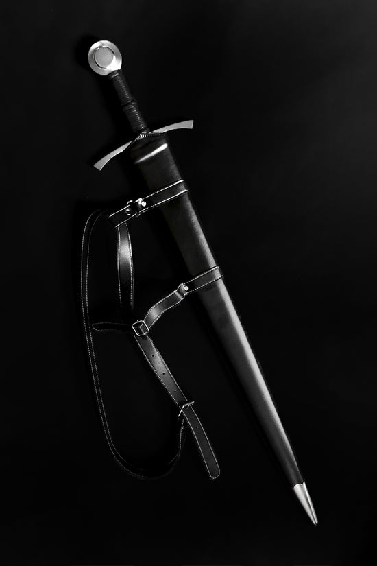 Hand-Forged Medieval Full-Tang Damascus Steel Sword with Leather Grip and Scabbard