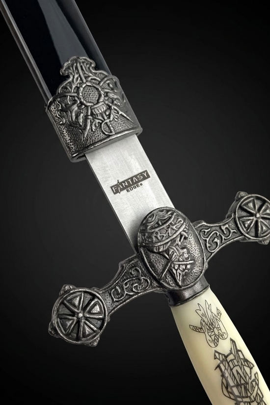 Fantasy Edge 13 1/2" Renaissance Dagger Knights Templar